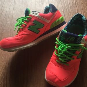 New Balance tennis shoes. Worn once or twice.